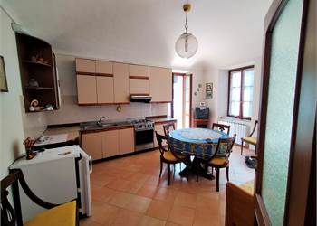TRILOCALE CENTRALE