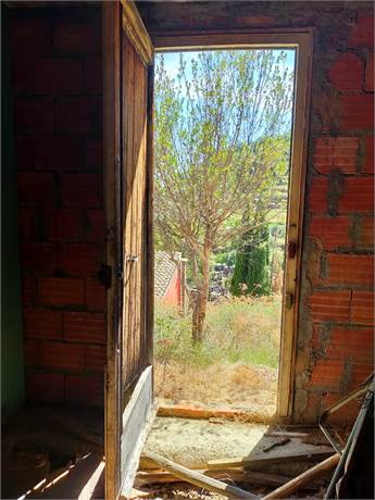 Porta ingr.