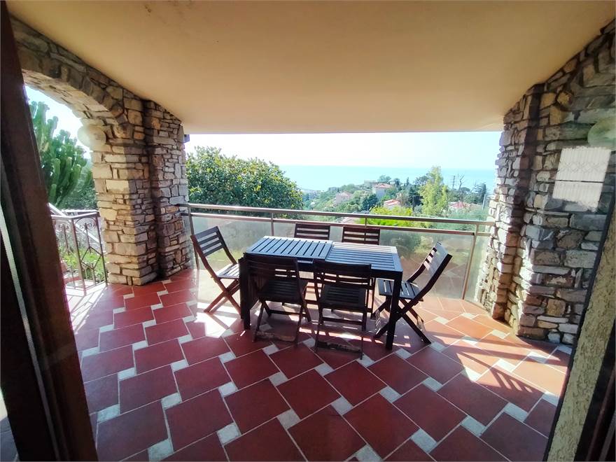 Tavolo portico